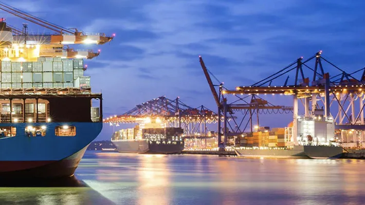 Superávit comercial da China atinge US$ 1 trilhão