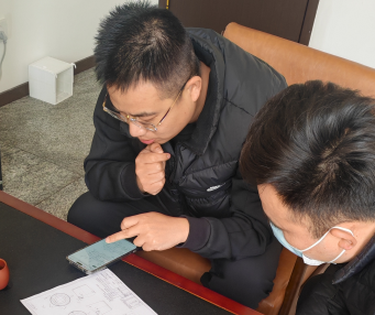 A equipe de tecnologia Hongzifeng recebeu mais uma vez elogios dos clientes.